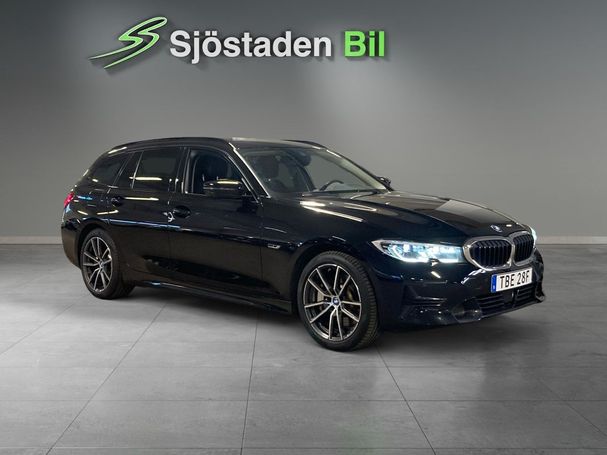 BMW 330e Touring Sport Line 216 kW image number 7