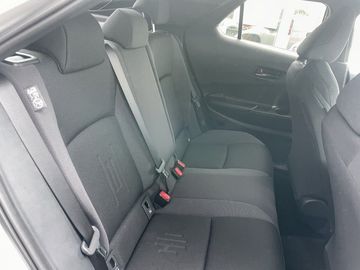 Car image 11