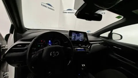 Car image 25