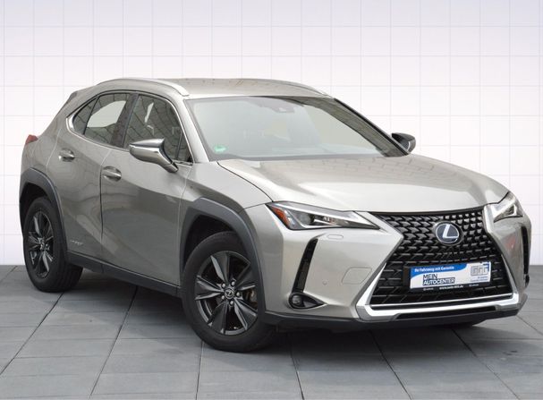 Lexus UX 250h 131 kW image number 2