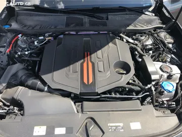 Car image 30
