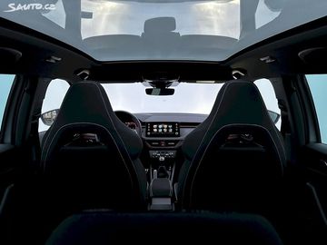 Car image 34