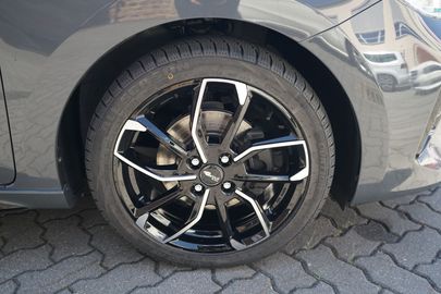 Car image 36