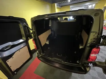 Car image 41