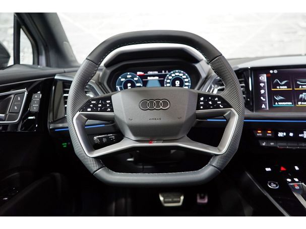 Audi Q4 55 quattro e-tron S-line 250 kW image number 7