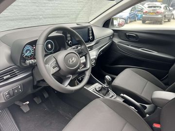 Car image 11