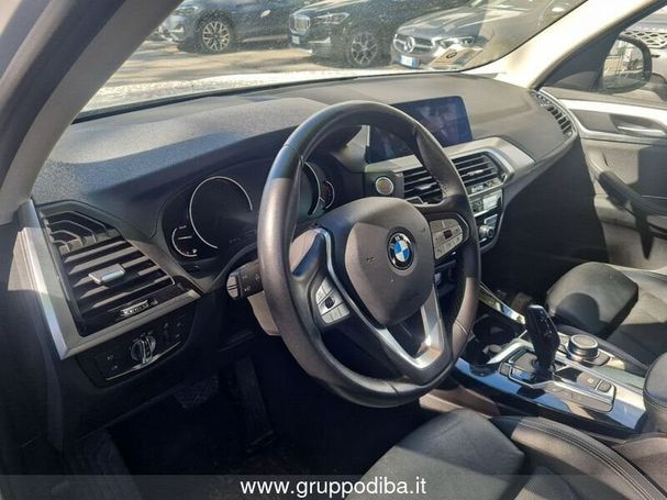 BMW X3 xDrive20d xLine 140 kW image number 6