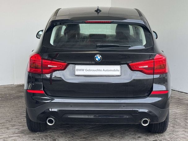 BMW X3 xDrive20i Advantage 135 kW image number 4