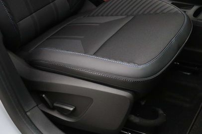 Car image 41