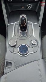 Car image 33