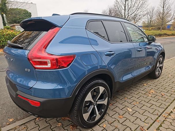 Volvo XC40 B3 Plus Dark 120 kW image number 2