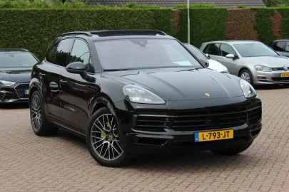 Car image 38