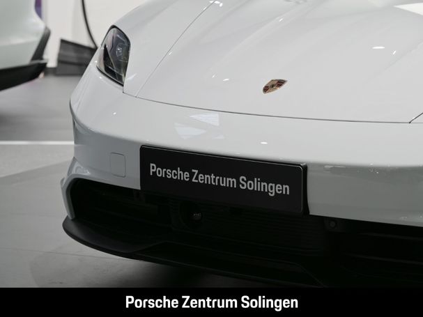 Porsche Taycan 320 kW image number 7