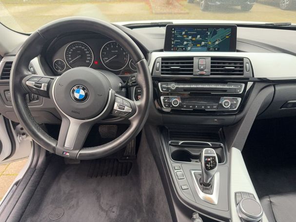 BMW 320i Touring Luxury Line 135 kW image number 4