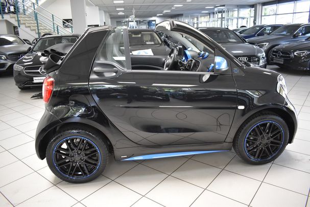 Smart ForTwo cabrio EQ passion edition nightsky 60 kW image number 11