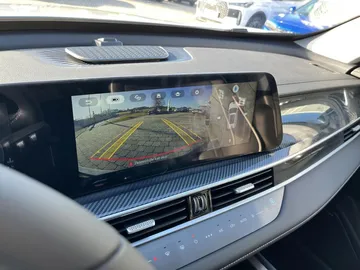 Car image 39