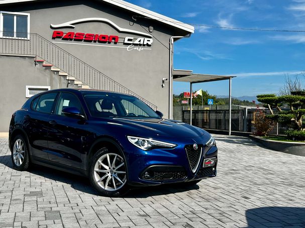 Alfa Romeo Stelvio 2.2 140 kW image number 2