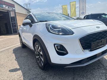 Car image 25