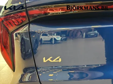 Car image 29