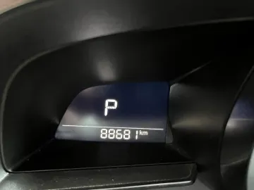 Car image 32