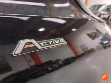 Car image 29