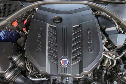 Car image 19