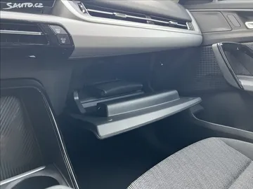 Car image 39