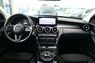 Car image 26