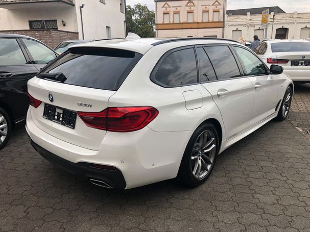 BMW 520i Touring 135 kW image number 26