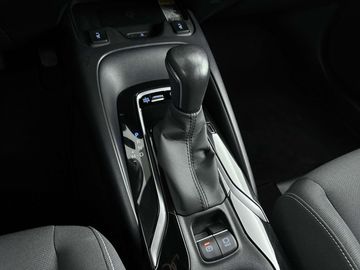 Car image 10