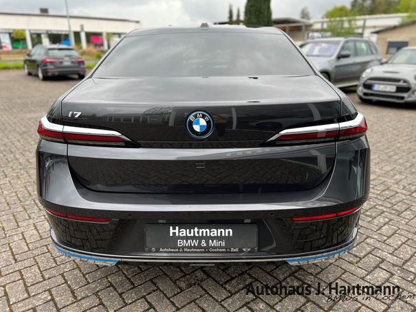 BMW i7 xDrive60 400 kW image number 7