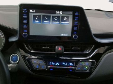 Car image 15