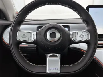 Car image 39