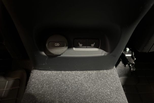 Volvo XC40 B4 Plus Dark 147 kW image number 20