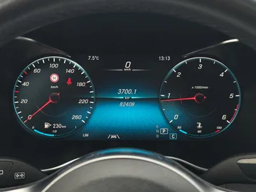Car image 31