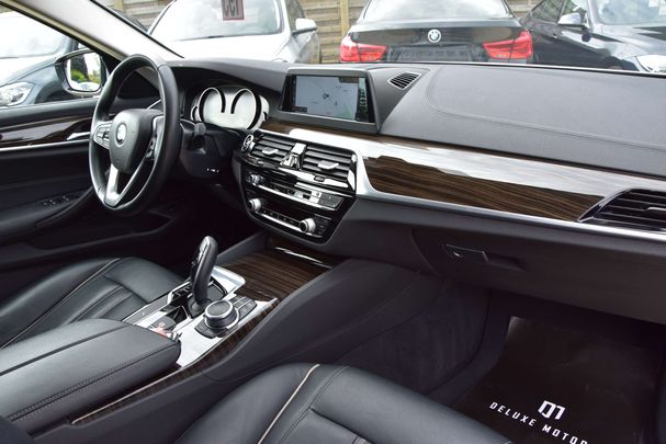 BMW 518d Touring Luxury Line 100 kW image number 6