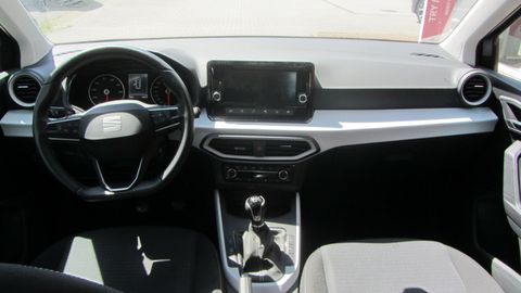 Car image 8