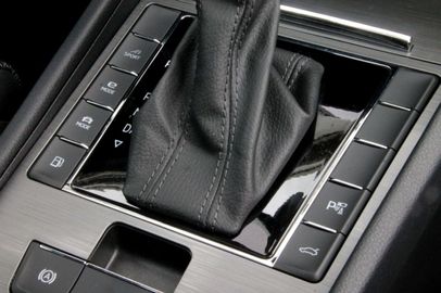 Car image 31