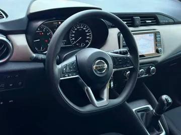 Car image 31