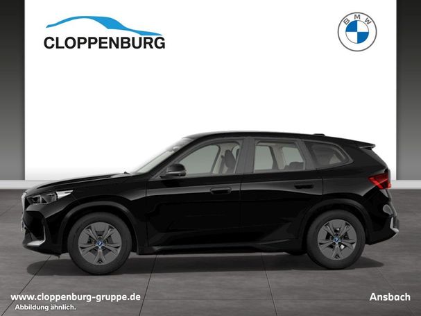 BMW iX1 xDrive30 230 kW image number 3