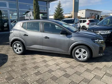 Car image 3