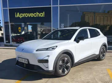 Car image 11