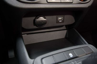 Car image 31