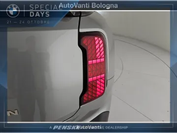 Car image 35