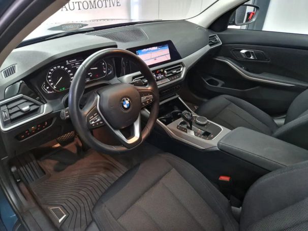 BMW 320i xDrive 135 kW image number 12