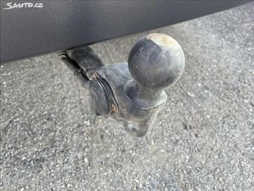 Car image 29