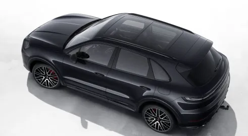 Car image 4
