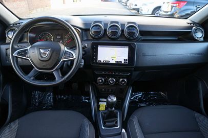 Car image 37