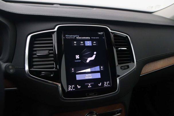 Volvo XC90 T8 Recharge AWD 335 kW image number 30