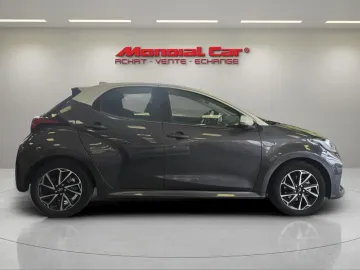 Car image 3